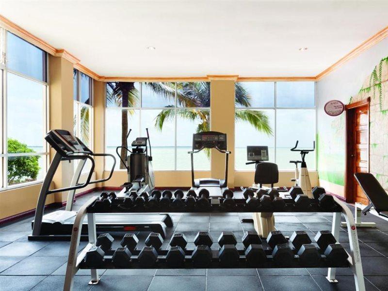 Ramada By Wyndham Princess Belize City Exterior photo
