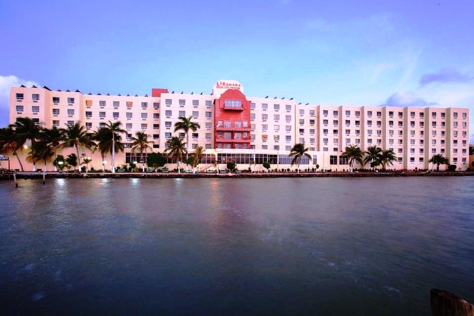 Ramada By Wyndham Princess Belize City Hotel Exterior photo