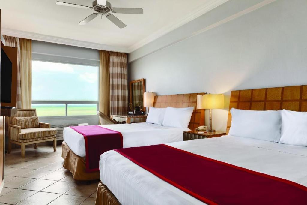 Ramada By Wyndham Princess Belize City Exterior photo