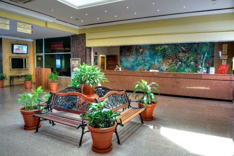 Ramada By Wyndham Princess Belize City Hotel Interior photo