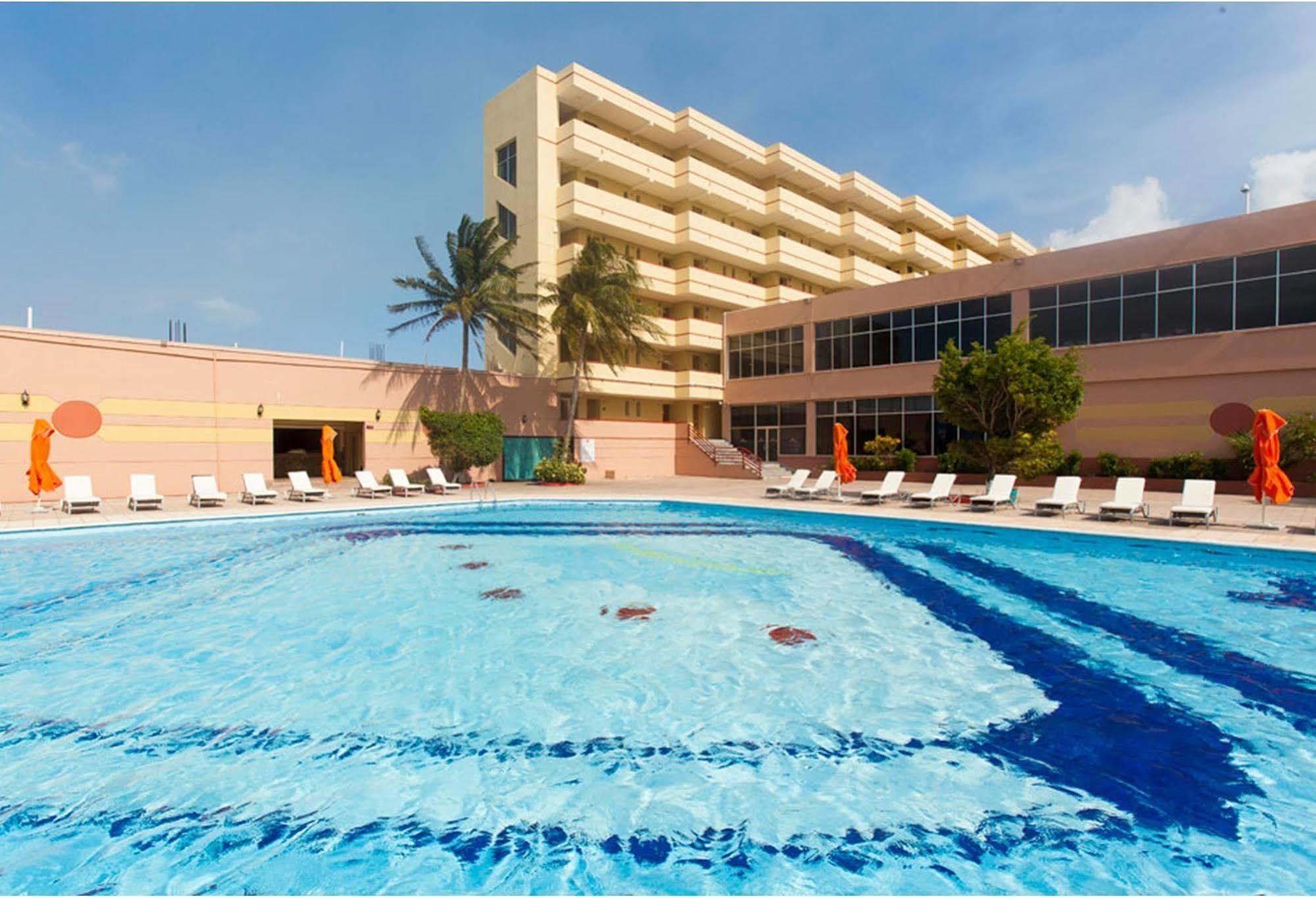 Ramada By Wyndham Princess Belize City Exterior photo